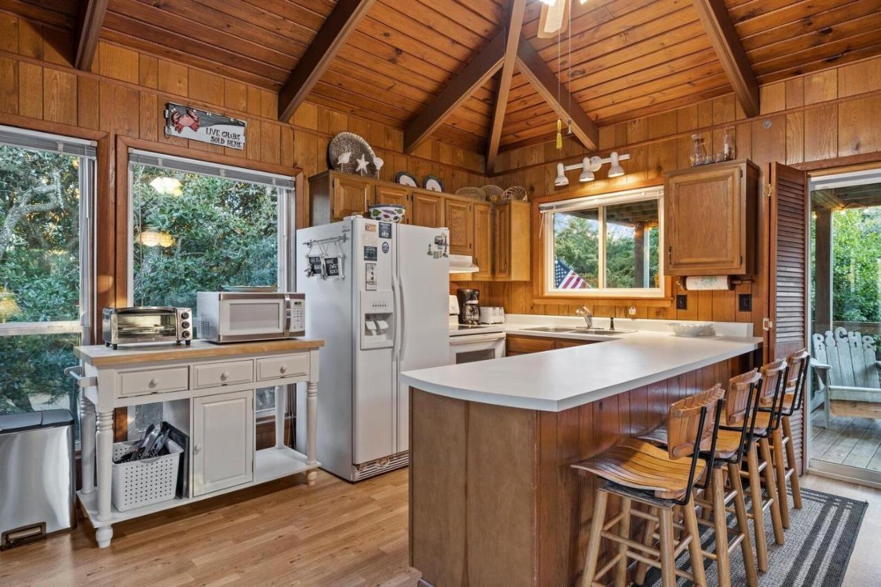 Dogwood Treehouse Home Pine Knoll Shores Exterior photo